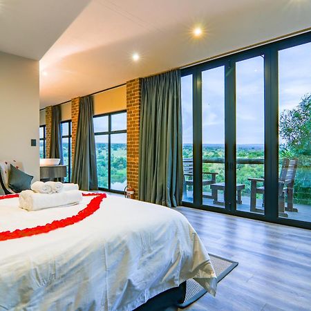 Cliffhanger Lodge Mabula Game Reserve Extérieur photo