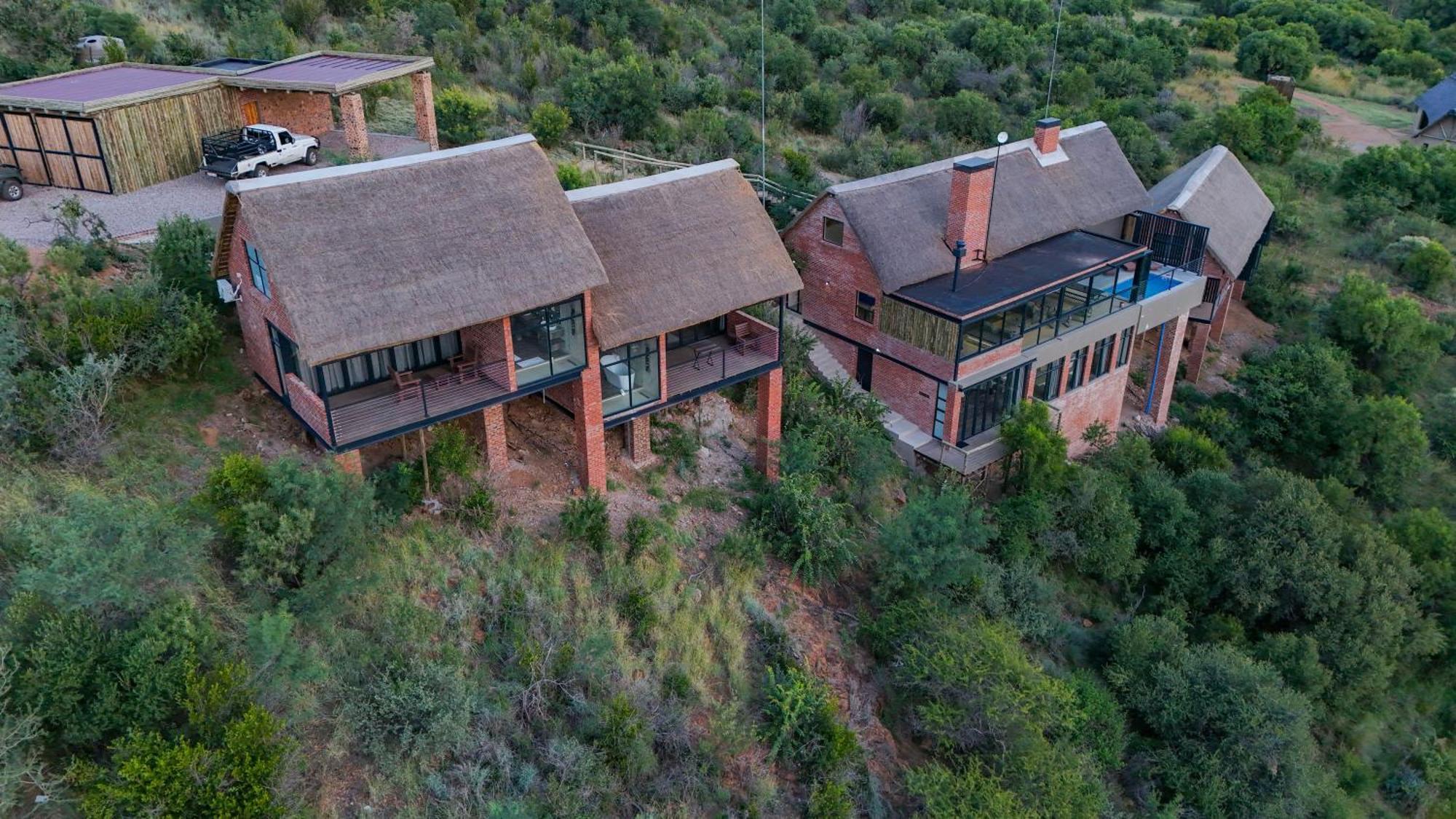 Cliffhanger Lodge Mabula Game Reserve Extérieur photo