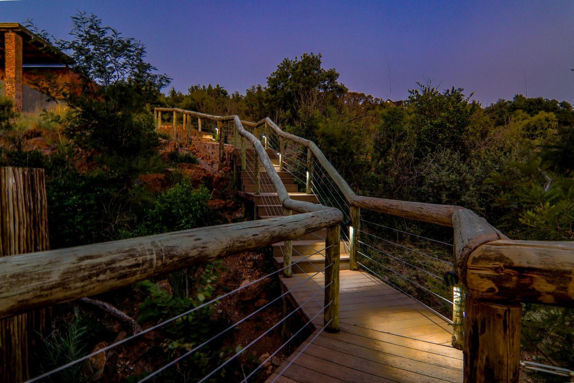 Cliffhanger Lodge Mabula Game Reserve Extérieur photo